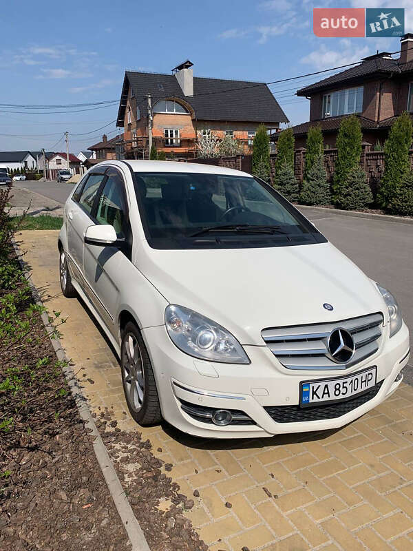 Mercedes-Benz B-Class 2010