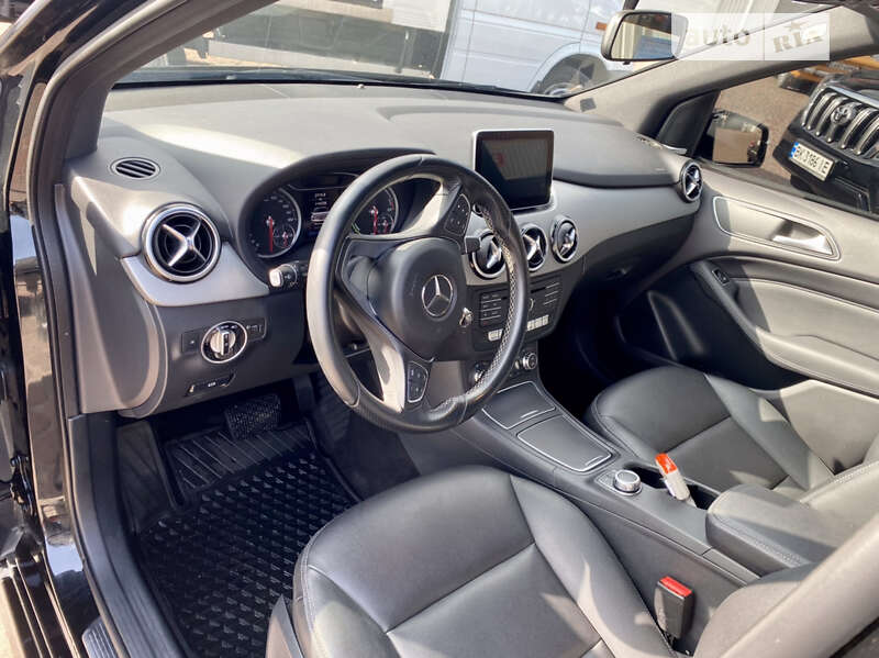 Хэтчбек Mercedes-Benz B-Class 2015 в Ровно