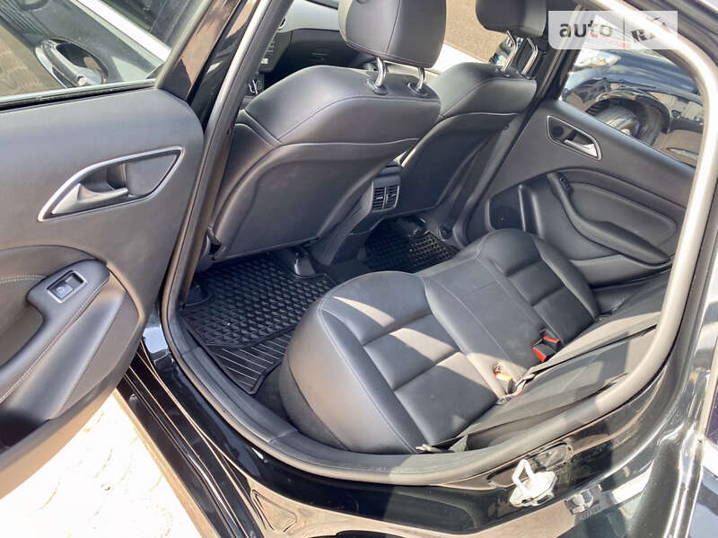 Хэтчбек Mercedes-Benz B-Class 2015 в Ровно