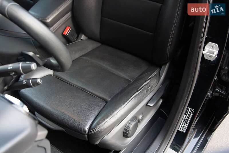 Хэтчбек Mercedes-Benz B-Class 2017 в Киеве