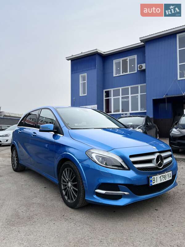 Хетчбек Mercedes-Benz B-Class 2016 в Кременчуці