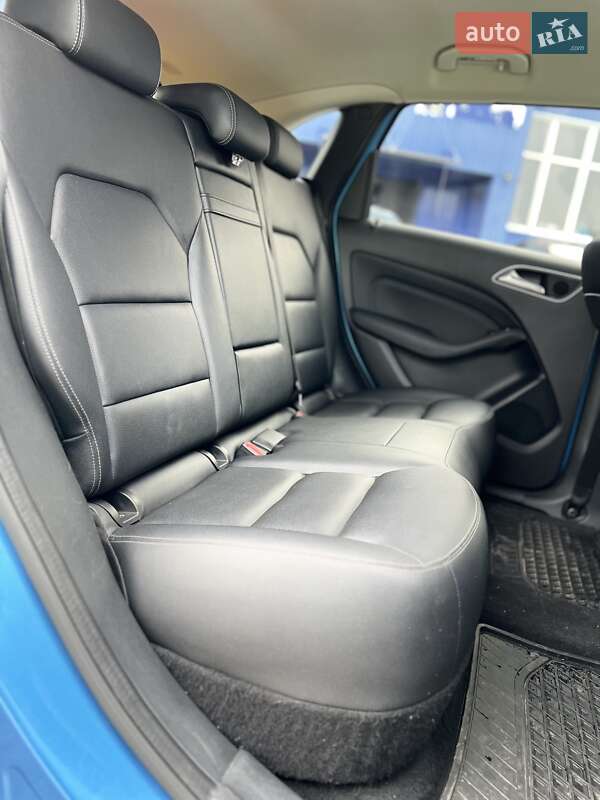 Хетчбек Mercedes-Benz B-Class 2016 в Кременчуці