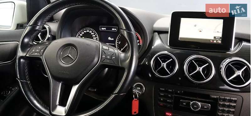 Хэтчбек Mercedes-Benz B-Class 2013 в Киеве