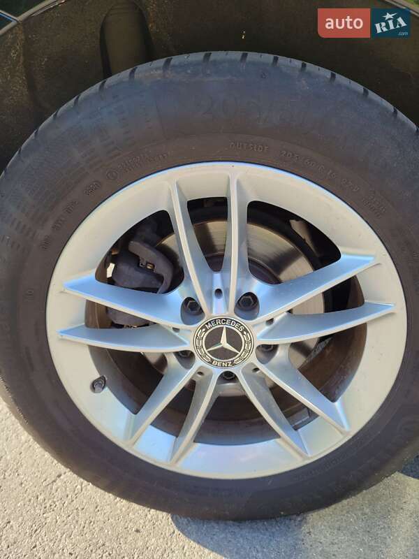 Хэтчбек Mercedes-Benz B-Class 2019 в Киеве