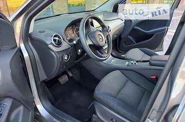 Хэтчбек Mercedes-Benz B-Class 2015 в 