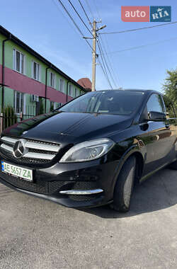 Хэтчбек Mercedes-Benz B-Class 2016 в 