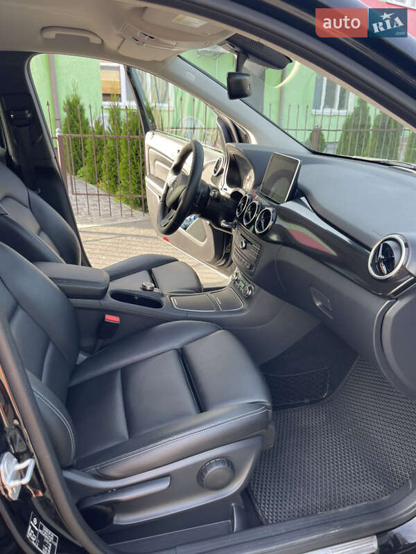 Хэтчбек Mercedes-Benz B-Class 2016 в Киеве фото 10 Хэтчбек Mercedes-Benz B-Class 2016 в Киеве