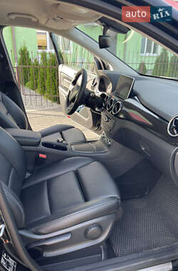 Хэтчбек Mercedes-Benz B-Class 2016 в 