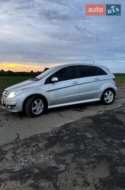 Хетчбек Mercedes-Benz B-Class 2011 в Володимирці