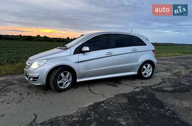 Хетчбек Mercedes-Benz B-Class 2011 в Володимирці