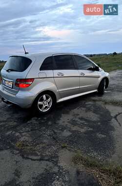 Хетчбек Mercedes-Benz B-Class 2011 в Володимирці