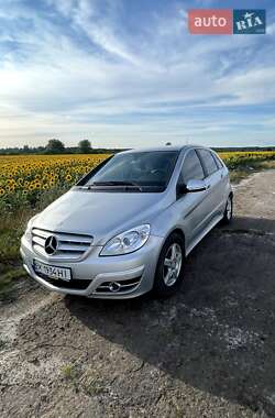 Хетчбек Mercedes-Benz B-Class 2011 в Володимирці