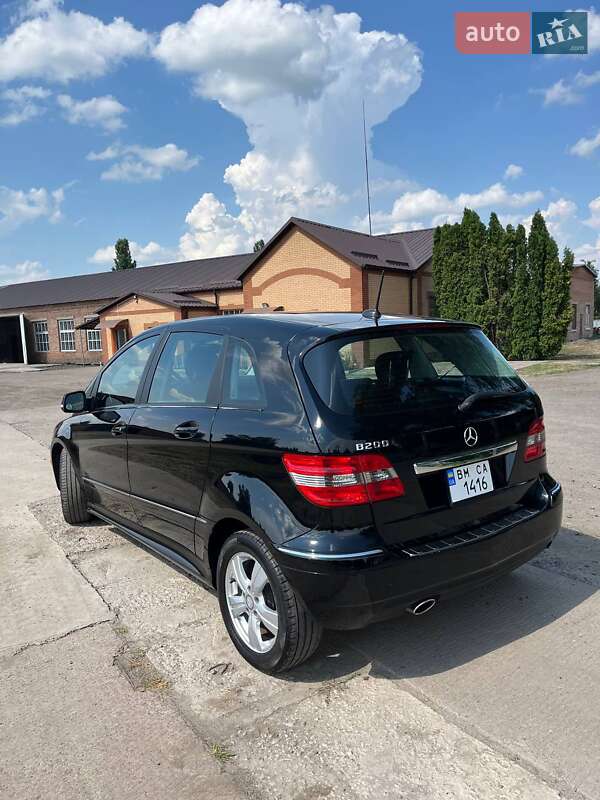Хэтчбек Mercedes-Benz B-Class 2010 в Ромнах