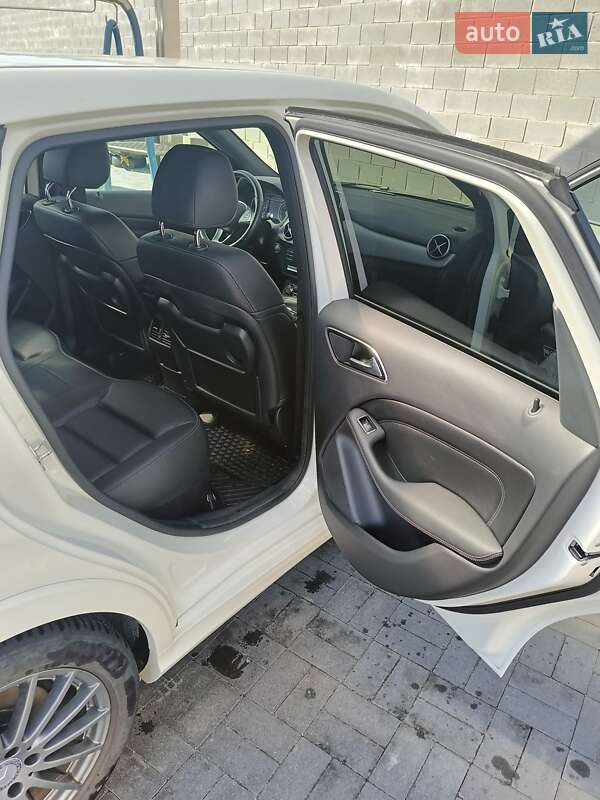 Хетчбек Mercedes-Benz B-Class 2016 в Рівному