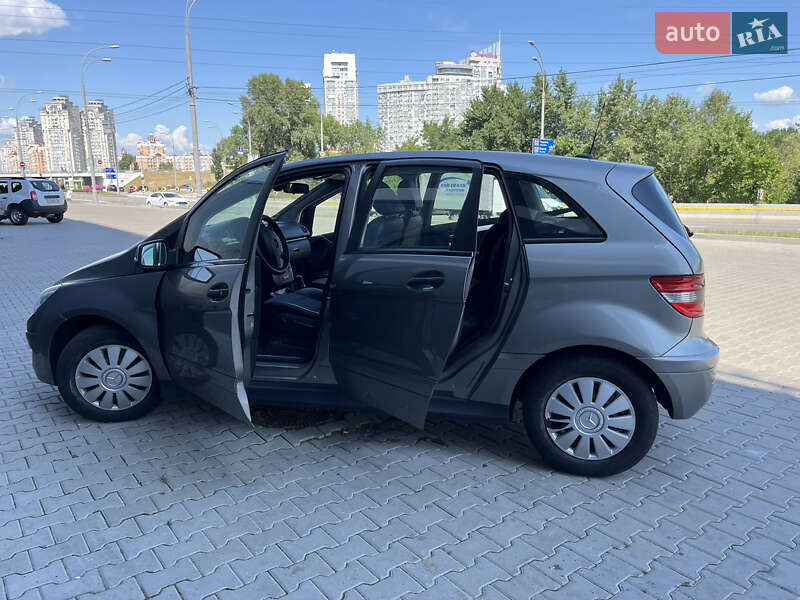 Хэтчбек Mercedes-Benz B-Class 2005 в Киеве фото 16 Хэтчбек Mercedes-Benz B-Class 2005 в Киеве