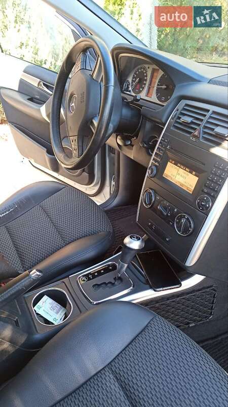 Хэтчбек Mercedes-Benz B-Class 2010 в Кицмани