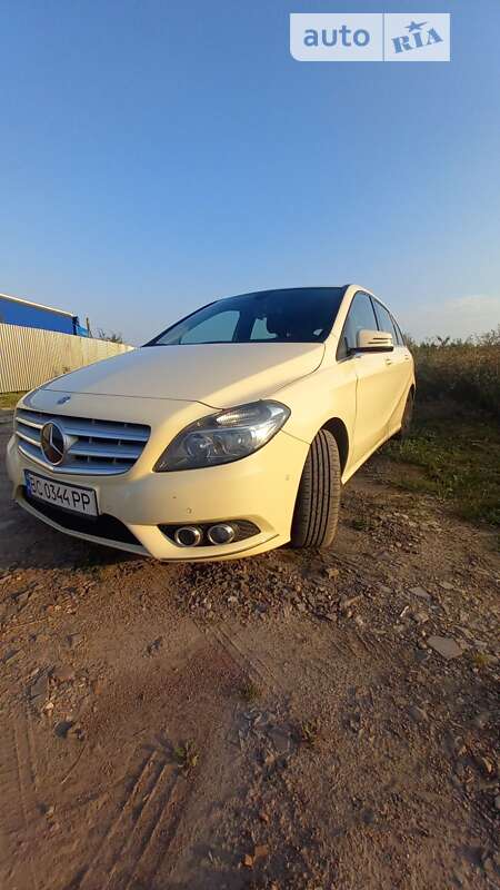 Хэтчбек Mercedes-Benz B-Class 2014 в Львове