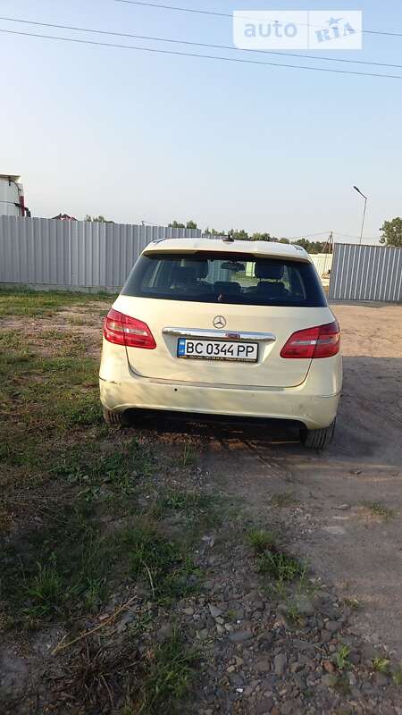Хэтчбек Mercedes-Benz B-Class 2014 в Львове
