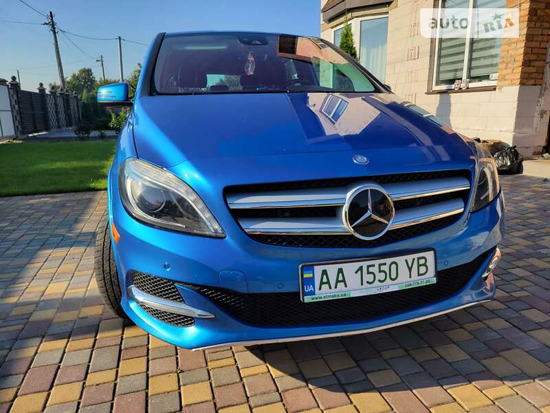 Хетчбек Mercedes-Benz B-Class 2016 в Вишгороді