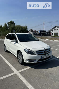 Хэтчбек Mercedes-Benz B-Class 2014 в Киеве