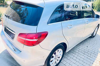 Хэтчбек Mercedes-Benz B-Class 2015 в 