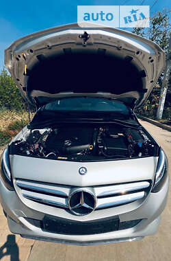 Хэтчбек Mercedes-Benz B-Class 2015 в 