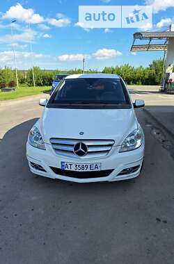 Хэтчбек Mercedes-Benz B-Class 2010 в Ивано-Франковске