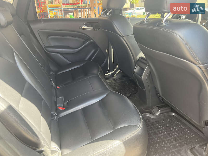 Хэтчбек Mercedes-Benz B-Class 2014 в Ужгороде