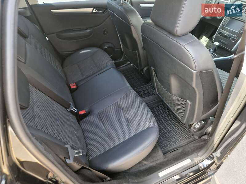 Хэтчбек Mercedes-Benz B-Class 2010 в Днепре