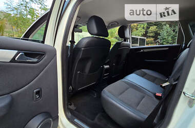 Хетчбек Mercedes-Benz B-Class 2010 в 
