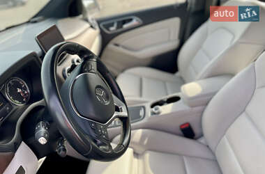 Хэтчбек Mercedes-Benz B-Class 2016 в 