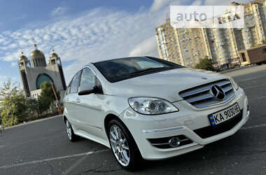 Хэтчбек Mercedes-Benz B-Class 2010 в Киеве