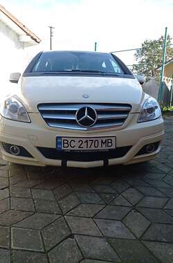 Хетчбек Mercedes-Benz B-Class 2011 в Новому Розділі