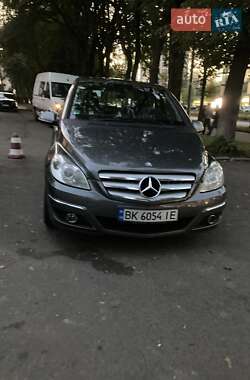 Хэтчбек Mercedes-Benz B-Class 2008 в 