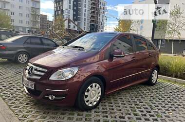 Хэтчбек Mercedes-Benz B-Class 2011 в Ивано-Франковске