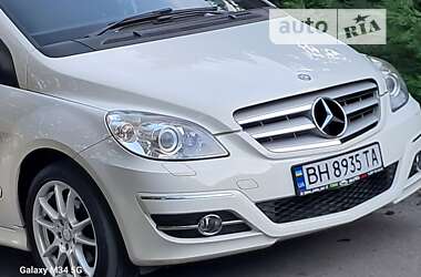 Хэтчбек Mercedes-Benz B-Class 2010 в Одессе