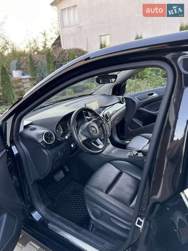 Хетчбек Mercedes-Benz B-Class 2016 в Дунаївцях