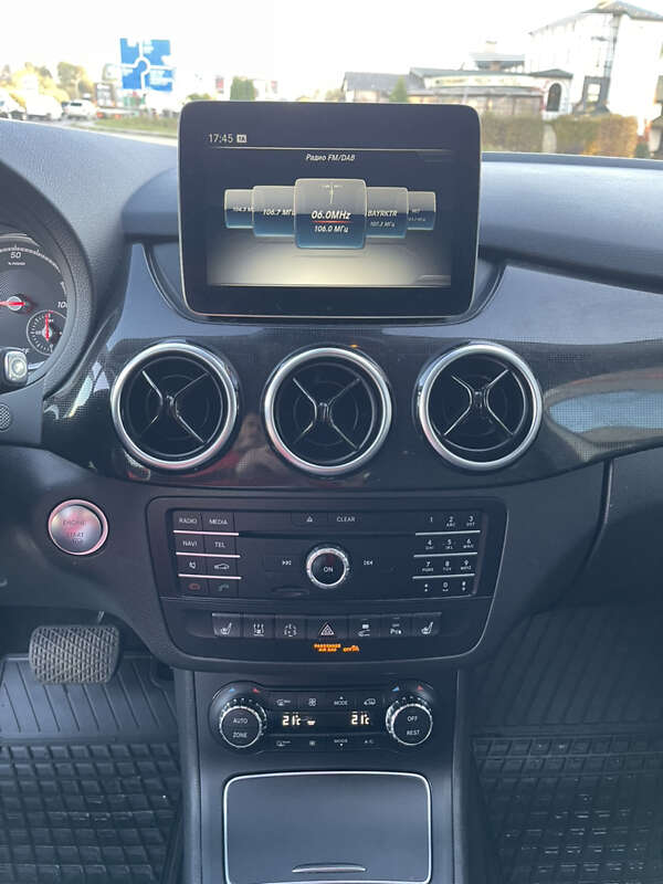 Хэтчбек Mercedes-Benz B-Class 2016 в Львове фото 17 Хэтчбек Mercedes-Benz B-Class 2016 в Львове