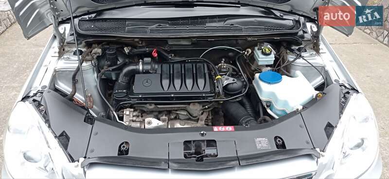 Хэтчбек Mercedes-Benz B-Class 2011 в Новоселице