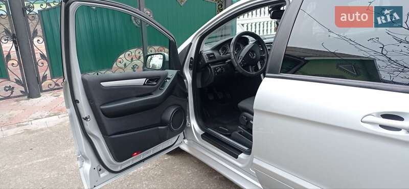 Хэтчбек Mercedes-Benz B-Class 2011 в Новоселице