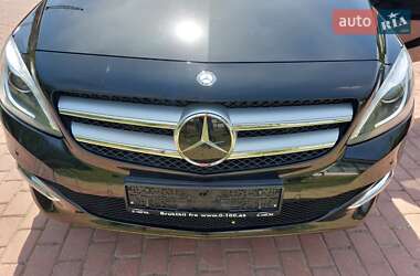 Хэтчбек Mercedes-Benz B-Class 2016 в 
