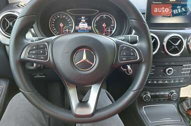 Хэтчбек Mercedes-Benz B-Class 2016 в 