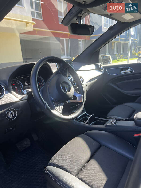 Хэтчбек Mercedes-Benz B-Class 2015 в Черновцах