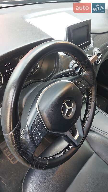 Хэтчбек Mercedes-Benz B-Class 2012 в Сваляве
