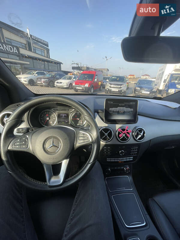 Хетчбек Mercedes-Benz B-Class 2016 в Чернівцях