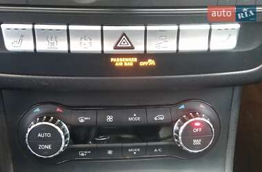 Хэтчбек Mercedes-Benz B-Class 2015 в 