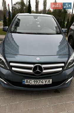 Хэтчбек Mercedes-Benz B-Class 2015 в 