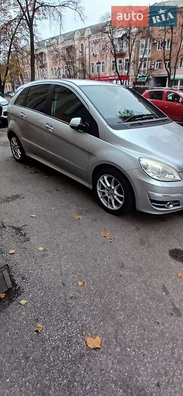 Хэтчбек Mercedes-Benz B-Class 2009 в Полтаве фото 11 Хэтчбек Mercedes-Benz B-Class 2009 в Полтаве