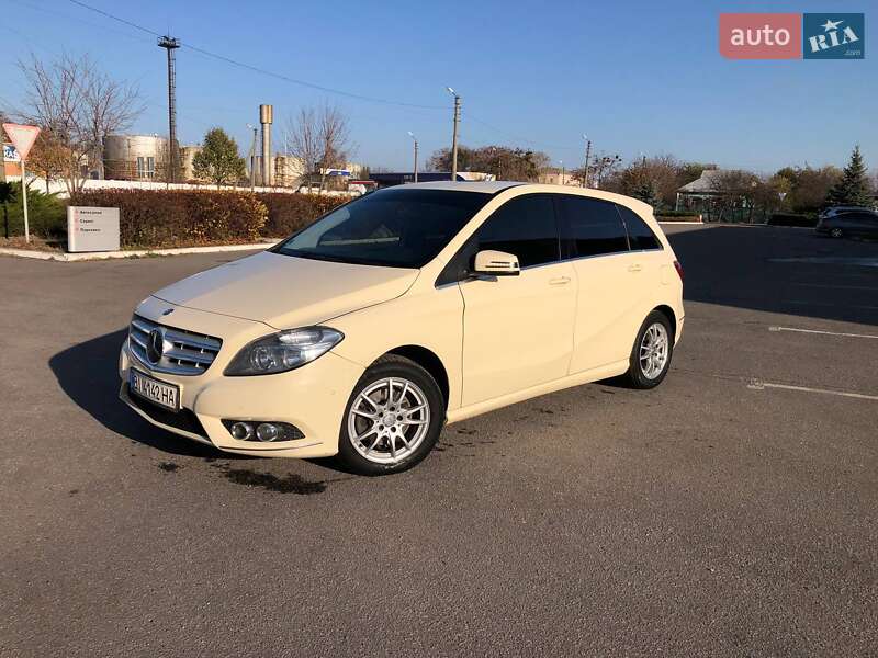 Mercedes-Benz B-Class 2014