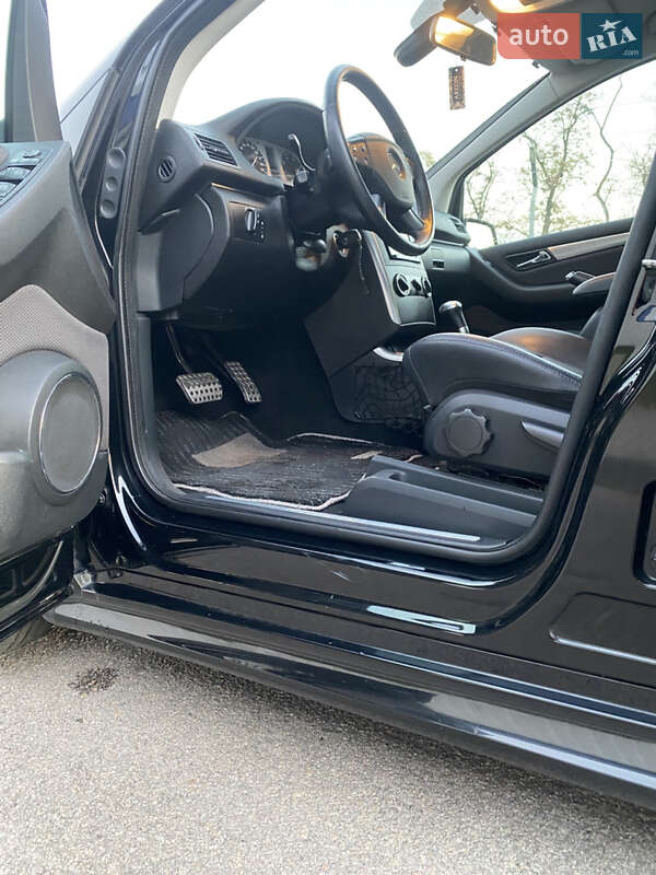 Хетчбек Mercedes-Benz B-Class 2010 в Дніпрі